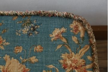 イギリスビンテージ　ERCOL(アーコール)　Old Colonial(オールドコロニアル)　シックな英国カントリースタイルのお部屋におすすめなオットマン(フットスツール、1Pソファ、1人掛けソファ、一人掛けソファ、椅子、イス、チェア、ヴィンテージ、北欧)(R-066808)