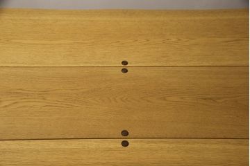 中古　北海道旭川家具　匠工芸　バン(BAN)　重厚感のある佇まいが魅力的な無垢ナラ材のダイニングテーブル(4人掛け、6人掛け、食卓、作業台)(定価約40万円)(R-066812)