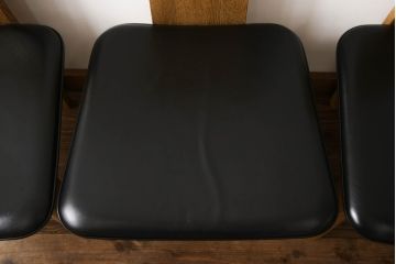 中古　北海道旭川家具　匠工芸　BAN(バン)　本革(レザー)　洗練された和モダンなデザインが美しいダイニングチェア4脚セット(ハイバックチェア、アームレスチェア、椅子、イス)(定価4脚で約32万円)(R-066813)