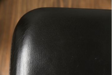 中古　北海道旭川家具　匠工芸　BAN(バン)　本革(レザー)　洗練された和モダンなデザインが美しいダイニングチェア4脚セット(ハイバックチェア、アームレスチェア、椅子、イス)(定価4脚で約32万円)(R-066813)