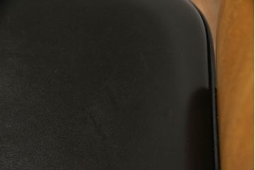 中古　北海道旭川家具　匠工芸　BAN(バン)　本革(レザー)　洗練された和モダンなデザインが美しいダイニングチェア4脚セット(ハイバックチェア、アームレスチェア、椅子、イス)(定価4脚で約32万円)(R-066813)