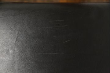 中古　北海道旭川家具　匠工芸　BAN(バン)　本革(レザー)　洗練された和モダンなデザインが美しいダイニングチェア4脚セット(ハイバックチェア、アームレスチェア、椅子、イス)(定価4脚で約32万円)(R-066813)