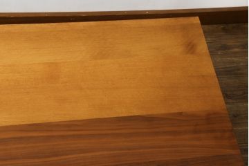 中古　日進木工(nissin)　WHITE WOOD(ホワイトウッド)　ナラ材とウォールナット材の組み合わせが美しいローテーブル(リビングテーブル、センターテーブル、座卓)(R-066814)