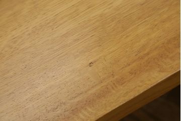 中古　日進木工(nissin)　WHITE WOOD(ホワイトウッド)　ナラ材とウォールナット材の組み合わせが美しいローテーブル(リビングテーブル、センターテーブル、座卓)(R-066814)