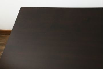中古　松本民芸家具　F型食卓　クラシカルな脚のデザインが目を引くダイニングテーブル(作業台、食卓、4人掛け)(定価約29万7千円)(R-066815)
