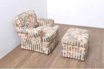 中古　美品!!　DREXEL HERITAGE(ドレクセルヘリテイジ)　クラシカルな佇まいの1人掛けソファ+オットマンのセット(一人掛け、1P、アームソファ、アームチェア、フットスツール)(R-066820)