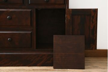 中古　美品　神居民芸　クラシカルな佇まいが魅力のライティングビューロー(簿記机、ワークデスク、在宅用、在宅ワーク用、引き出し、収納棚、戸棚)(R-066826)