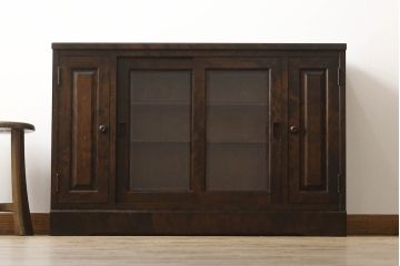 和製ビンテージ　希少な絶版品　北海道民芸家具　品の良い佇まいが魅力の薄型サイドボード(収納棚、戸棚、飾り棚、サイドキャビネット、ヴィンテージ)(R-066827)