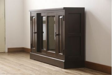 和製ビンテージ　希少な絶版品　北海道民芸家具　品の良い佇まいが魅力の薄型サイドボード(収納棚、戸棚、飾り棚、サイドキャビネット、ヴィンテージ)(R-066827)