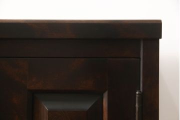和製ビンテージ　希少な絶版品　北海道民芸家具　品の良い佇まいが魅力の薄型サイドボード(収納棚、戸棚、飾り棚、サイドキャビネット、ヴィンテージ)(R-066827)