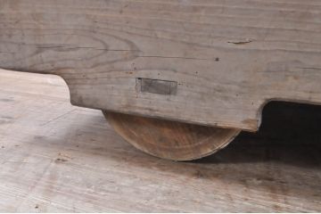 和製アンティーク　希少　古民具　時代の流れを感じさせる大きな車長持(時代箪笥、車箪笥、収納箱、タンス、たんす)(R-066836)