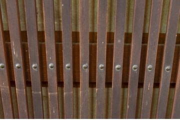 アンティーク建具　特注　上手物!!　裏障子付き　和の空間を演出する真鍮(しんちゅう)鋲の万本格子戸4枚セット(引き戸、障子戸)(R-066852)