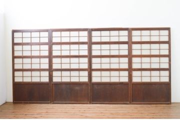 アンティーク建具　特注　上手物!!　裏障子付き　和の空間を演出する真鍮(しんちゅう)鋲の万本格子戸4枚セット(引き戸、障子戸)(R-066852)