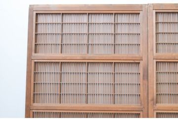アンティーク建具　特注　上手物!!　和の空間を演出する無双付き格子戸4枚セット(引き戸、帯戸)(R-066854)