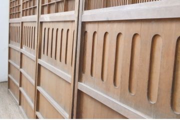 アンティーク建具　特注　上手物!!　和の空間を演出する無双付き格子戸4枚セット(引き戸、帯戸)(R-066854)