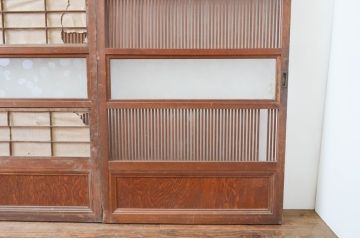 アンティーク建具　和の風情が感じられる裏障子付き格子戸4枚セット(障子戸、引き戸、ガラス帯戸)(R‐066588)