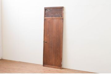 アンティーク建具　懐かしい雰囲気の幅狭扉1枚(木製扉、ドア)(R-066856)