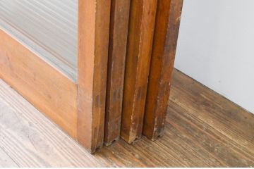 アンティーク建具　昭和レトロ　モールガラス入り　シンプルなデザインのレトロガラス戸4枚セット(引き戸)(R-066857)