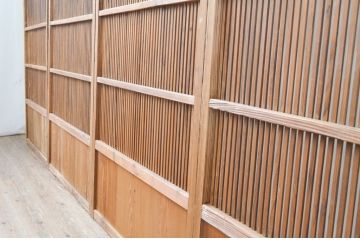 アンティーク建具　落ち着いた雰囲気を演出する格子戸4枚セット(引き戸)(R-066858)