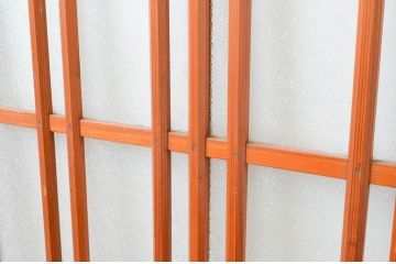 アンティーク建具　和の空間作りにお勧めな格子入りガラス戸2枚セット(引き戸、格子戸)(R-066861)