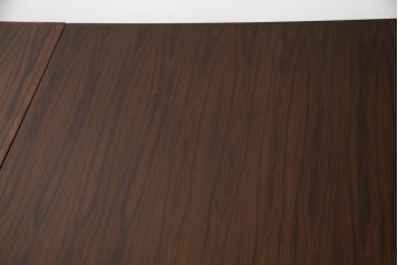 デンマークビンテージ　ローズウッド材の杢目が美しいエクステンションテーブル(ダイニングテーブル、6人掛け、8人掛け、食卓、ヴィンテージ、北欧)(R-066877)