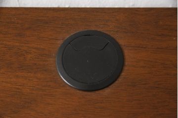 中古　DREXEL HERITAGE(ドレクセルヘリテイジ)　Triune(トライユン)　クラシカルなデザインがお洒落なテレビ台(ローボード、テレビボード、サイドキャビネット、リビングボード、収納棚、戸棚)(R-066880)