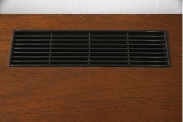 中古　DREXEL HERITAGE(ドレクセルヘリテイジ)　Triune(トライユン)　クラシカルなデザインがお洒落なテレビ台(ローボード、テレビボード、サイドキャビネット、リビングボード、収納棚、戸棚)(R-066880)