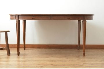 中古　DREXEL HERITAGE(ドレクセルヘリテイジ)　洗練された佇まいが美しいダイニングテーブル(エクステンションテーブル、4人掛け、6人掛け、8人掛け、食卓、オーバル型)(R-066882)