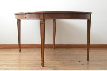 中古　DREXEL HERITAGE(ドレクセルヘリテイジ)　洗練された佇まいが美しいダイニングテーブル(エクステンションテーブル、4人掛け、6人掛け、8人掛け、食卓、オーバル型)(R-066882)