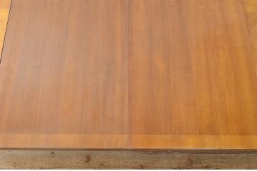 中古　DREXEL HERITAGE(ドレクセルヘリテイジ)　洗練された佇まいが美しいダイニングテーブル(エクステンションテーブル、4人掛け、6人掛け、8人掛け、食卓、オーバル型)(R-066882)