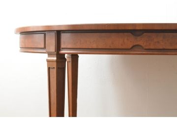 中古　DREXEL HERITAGE(ドレクセルヘリテイジ)　洗練された佇まいが美しいダイニングテーブル(エクステンションテーブル、4人掛け、6人掛け、8人掛け、食卓、オーバル型)(R-066882)