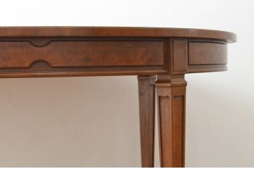 中古　DREXEL HERITAGE(ドレクセルヘリテイジ)　洗練された佇まいが美しいダイニングテーブル(エクステンションテーブル、4人掛け、6人掛け、8人掛け、食卓、オーバル型)(R-066882)