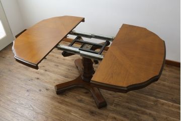 中古　DREXEL HERITAGE(ドレクセルヘリテイジ)　Grand Villa(グランドヴィラ)　上品なデザインのエクステンションテーブル(ダイニングテーブル、拡張式テーブル、食卓、2人掛け、4人掛け、6人掛け)(定価約60万円)(R-066888)
