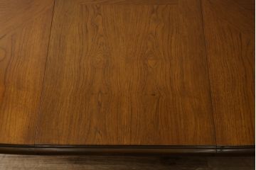 中古　DREXEL HERITAGE(ドレクセルヘリテイジ)　Grand Villa(グランドヴィラ)　上品なデザインのエクステンションテーブル(ダイニングテーブル、拡張式テーブル、食卓、2人掛け、4人掛け、6人掛け)(定価約60万円)(R-066888)