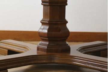 中古　DREXEL HERITAGE(ドレクセルヘリテイジ)　Grand Villa(グランドヴィラ)　上品なデザインのエクステンションテーブル(ダイニングテーブル、拡張式テーブル、食卓、2人掛け、4人掛け、6人掛け)(定価約60万円)(R-066888)