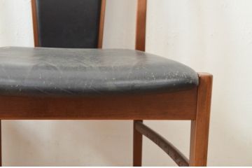 イタリアビンテージ　マホガニー材　合皮　洗練された佇まいが魅力のダイニングチェア2脚セット(椅子、イス、ヴィンテージ)(R-066892)