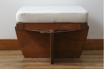 中古　ジョージナカシマ　CN114　こだわりの空間演出が叶うグリーンロックオットマン(ジョージ・ナカシマ、GREENROCK OTTOMAN、椅子、フットスツール、チェア)(R-066893)