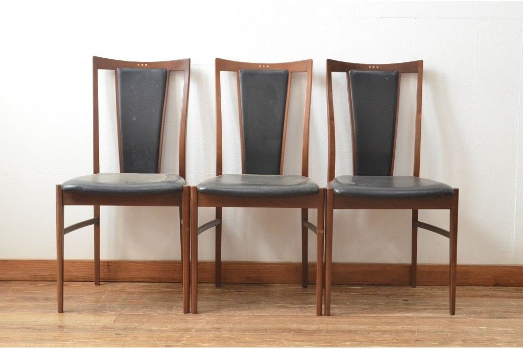 イタリアヴィンテージ　マホガニー材　合皮　洗練された佇まいが魅力のダイニングチェア3脚セット　(R-066896)