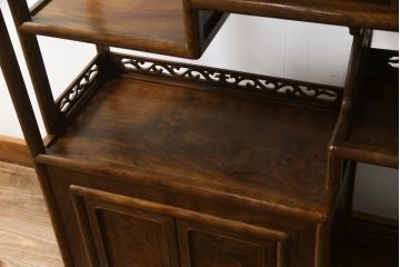 和製ビンテージ　指物工芸家具　桑材　上質な和の空間づくりにおすすめの飾り棚(茶棚、戸棚、収納棚、違い棚、ヴィンテージ)(R-066904)