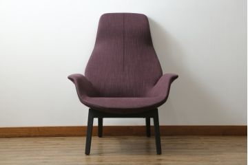 中古　極美品　イタリア製　Poliform(ポリフォーム)　Jean-Marie Massaud(ジャン・マリー・マッソー)　VENTURA(ベンチューラ)　洗練されたモダンデザインが魅力的なアームチェア(ラウンジチェア、1人掛けソファ、一人掛けソファ、パーソナルチェア)(定価約40万円6千円)(R-066908)