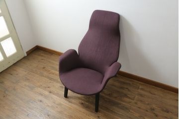 中古　極美品　イタリア製　Poliform(ポリフォーム)　Jean-Marie Massaud(ジャン・マリー・マッソー)　VENTURA(ベンチューラ)　洗練されたモダンデザインが魅力的なアームチェア(ラウンジチェア、1人掛けソファ、一人掛けソファ、パーソナルチェア)(定価約40万円6千円)(R-066908)