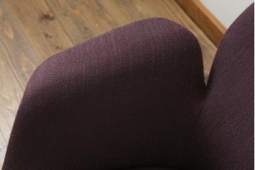 中古　極美品　イタリア製　Poliform(ポリフォーム)　Jean-Marie Massaud(ジャン・マリー・マッソー)　VENTURA(ベンチューラ)　洗練されたモダンデザインが魅力的なアームチェア(ラウンジチェア、1人掛けソファ、一人掛けソファ、パーソナルチェア)(定価約40万円6千円)(R-066908)