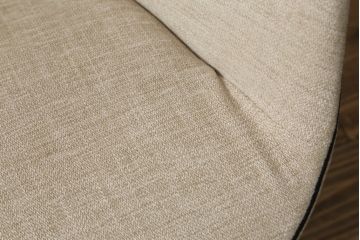 中古　極美品　イタリア製　Poliform(ポリフォーム)　Jean-Marie Massaud(ジャン・マリー・マッソー)　VENTURA(ベンチューラ)　洗練されたモダンデザインが魅力的なアームチェア(ラウンジチェア、1人掛けソファ、一人掛けソファ、パーソナルチェア)(定価約40万円6千円)(R-066909)