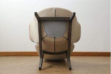 中古　極美品　イタリア製　Poliform(ポリフォーム)　Jean-Marie Massaud(ジャン・マリー・マッソー)　VENTURA(ベンチューラ)　洗練されたモダンデザインが魅力的なアームチェア(ラウンジチェア、1人掛けソファ、一人掛けソファ、パーソナルチェア)(定価約40万円6千円)(R-066909)
