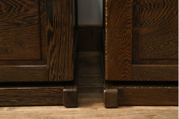 中古　鉄刀木(タガヤサン)　美しい杢目が目を惹く収納付き板座チェア2脚セット(ダイニングチェア、椅子、イス)(R-066911)