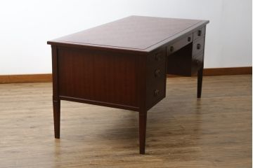 中古　神戸洋家具　メープル不二屋(MAPULE FUJIYA)　上品で洗練された佇まいが魅力の両袖デスク(両袖机、ニーホールデスク、ワークデスク、オフィスデスク、在宅用、在宅ワーク用)(定価約48万円)(R-066913)