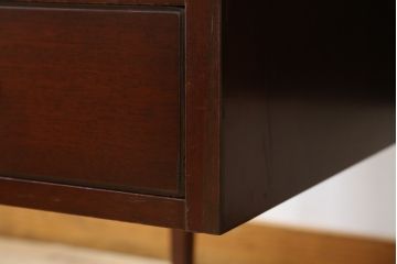 中古　神戸洋家具　メープル不二屋(MAPULE FUJIYA)　上品で洗練された佇まいが魅力の両袖デスク(両袖机、ニーホールデスク、ワークデスク、オフィスデスク、在宅用、在宅ワーク用)(定価約48万円)(R-066913)