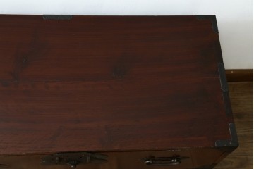 和製アンティーク　前面欅(ケヤキ)材　漆塗りの綺麗な庄内箪笥ローボード　(R-066918)