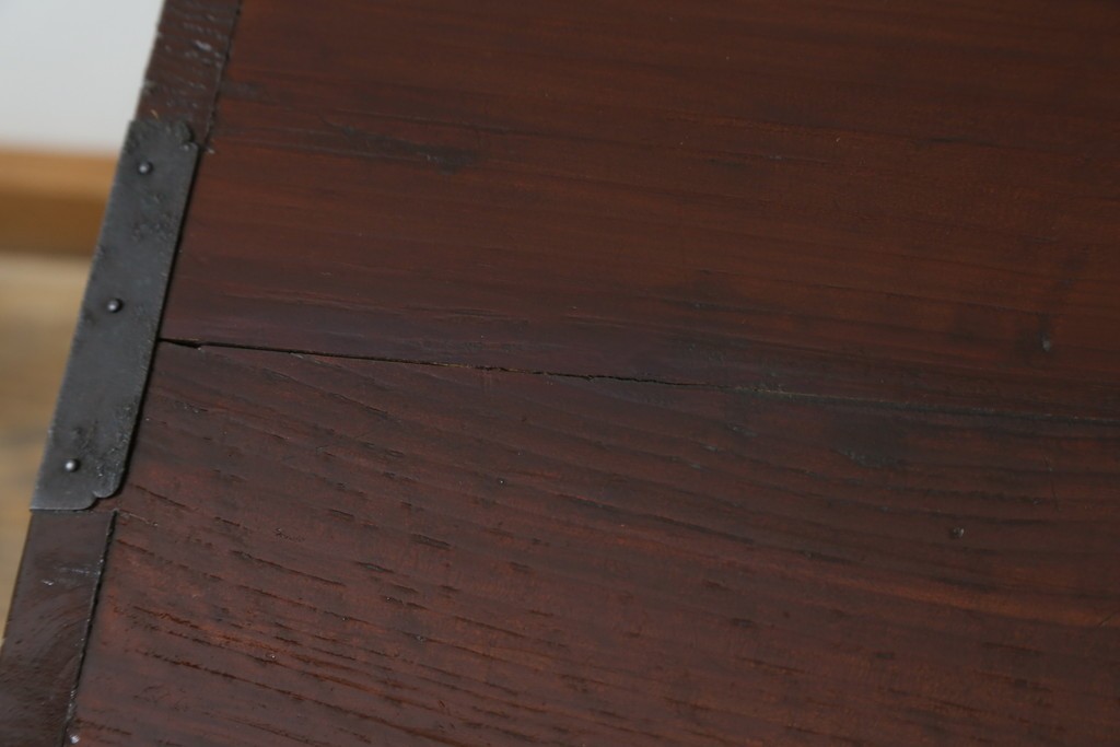 和製アンティーク　前面欅(ケヤキ)材　漆塗りの綺麗な庄内箪笥ローボード　(R-066918)