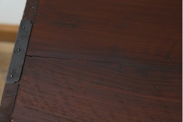 和製アンティーク　前面欅(ケヤキ)材　漆塗りの綺麗な庄内箪笥ローボード　(R-066918)